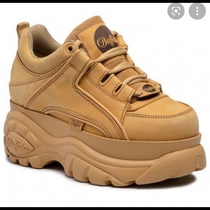 BUFFALO LONDON classic nubuck leather beige